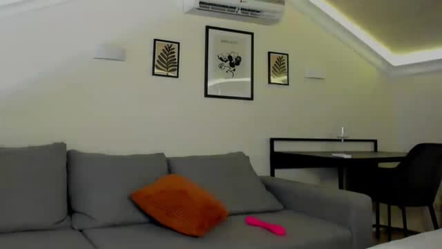 Gallery image thumbnail from LIRA_'s myfreecams stream on, 06/09/2023, 11:23 image 7 of 20
