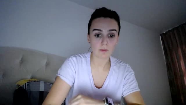 Gallery image thumbnail from L_A_U's myfreecams stream on, 12/01/2022, 13:12 image 11 of 20