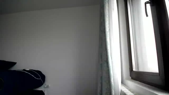 Gallery image thumbnail from L_A_U's myfreecams stream on, 12/06/2022, 08:16 image 18 of 20