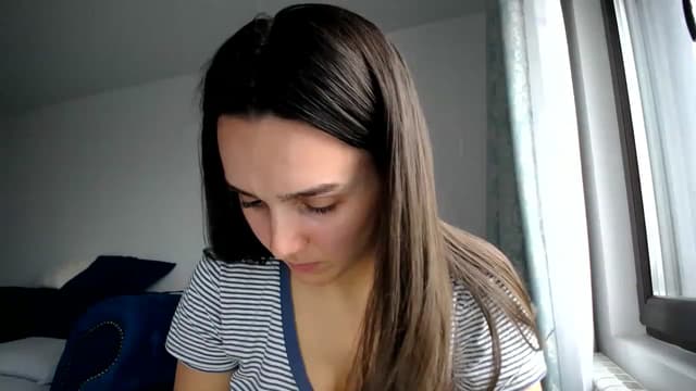 Gallery image thumbnail from L_A_U's myfreecams stream on, 12/06/2022, 09:01 image 4 of 20