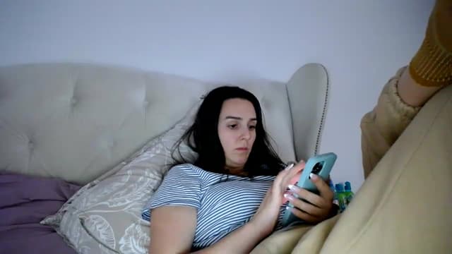 Gallery image thumbnail from L_A_U's myfreecams stream on, 12/06/2022, 12:29 image 18 of 20