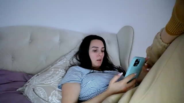 Gallery image thumbnail from L_A_U's myfreecams stream on, 12/06/2022, 12:29 image 17 of 20