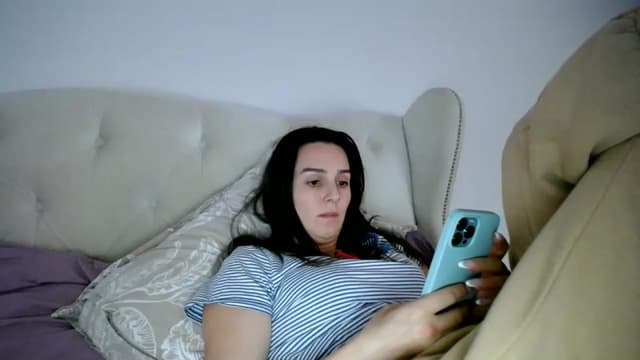 Gallery image thumbnail from L_A_U's myfreecams stream on, 12/06/2022, 12:44 image 2 of 20