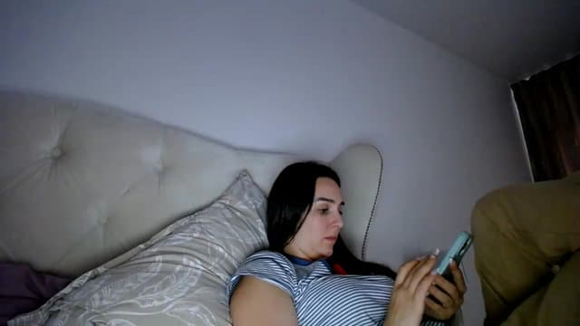 Gallery image thumbnail from L_A_U's myfreecams stream on, 12/06/2022, 13:02 image 18 of 20