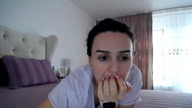 Gallery image thumbnail from L_A_U's myfreecams stream on, 12/07/2022, 11:07 image 14 of 20