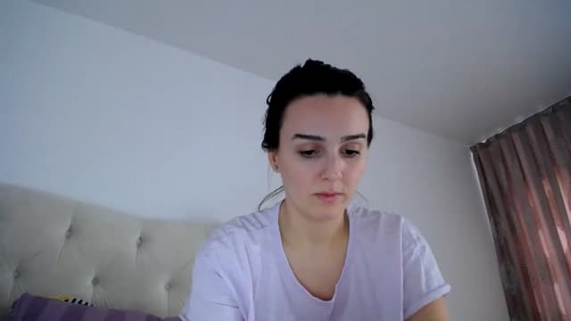 Gallery image thumbnail from L_A_U's myfreecams stream on, 12/07/2022, 11:07 image 5 of 20
