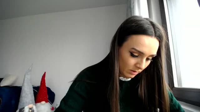 Gallery image thumbnail from L_A_U's myfreecams stream on, 12/12/2022, 08:29 image 1 of 20