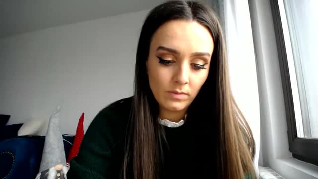 Gallery image thumbnail from L_A_U's myfreecams stream on, 12/12/2022, 08:29 image 14 of 20