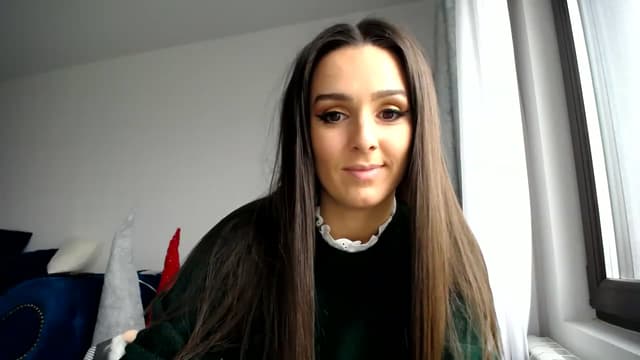 Gallery image thumbnail from L_A_U's myfreecams stream on, 12/12/2022, 08:29 image 18 of 20