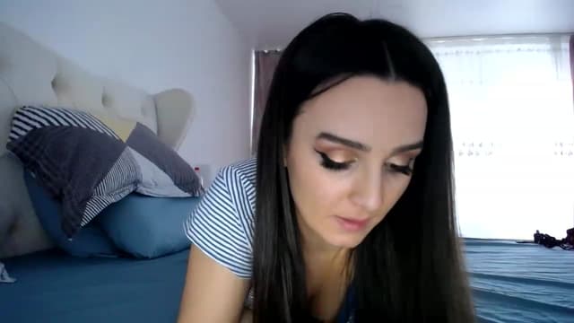 Gallery image thumbnail from L_A_U's myfreecams stream on, 12/12/2022, 12:48 image 19 of 20