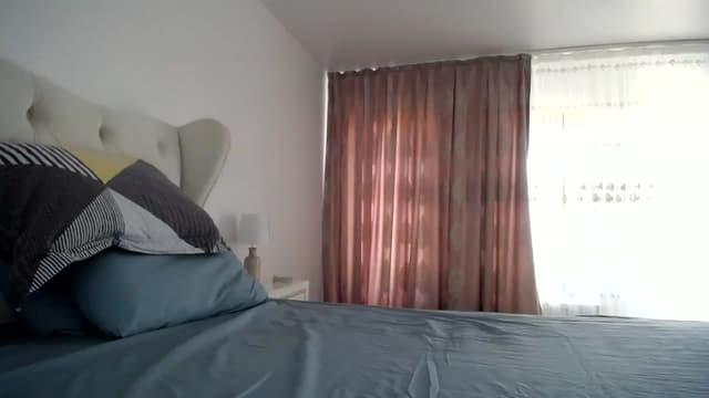 Gallery image thumbnail from L_A_U's myfreecams stream on, 12/12/2022, 13:19 image 7 of 20
