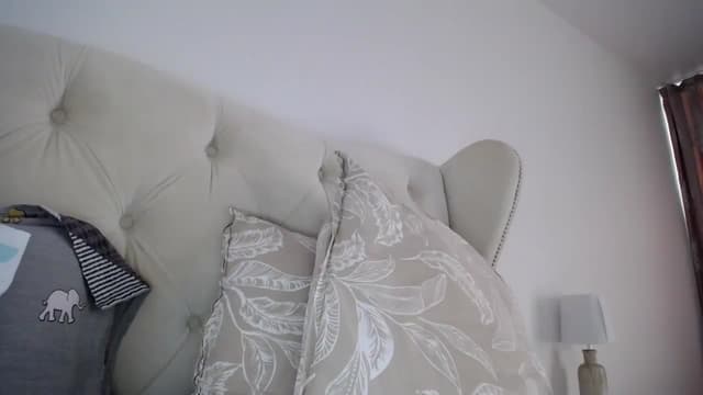 Gallery image thumbnail from L_A_U's myfreecams stream on, 02/22/2023, 10:20 image 6 of 20
