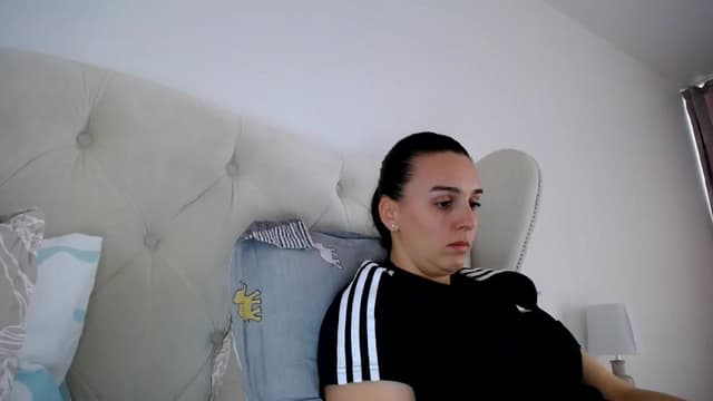 Gallery image thumbnail from L_A_U's myfreecams stream on, 02/22/2023, 11:43 image 15 of 20
