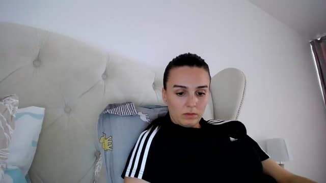 Gallery image thumbnail from L_A_U's myfreecams stream on, 02/22/2023, 11:43 image 17 of 20
