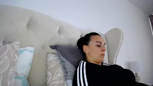 Gallery image thumbnail from L_A_U's myfreecams stream on, 02/22/2023, 12:34 image 19 of 20