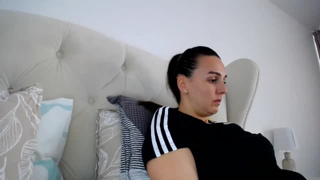 Gallery image thumbnail from L_A_U's myfreecams stream on, 02/22/2023, 12:34 image 5 of 20