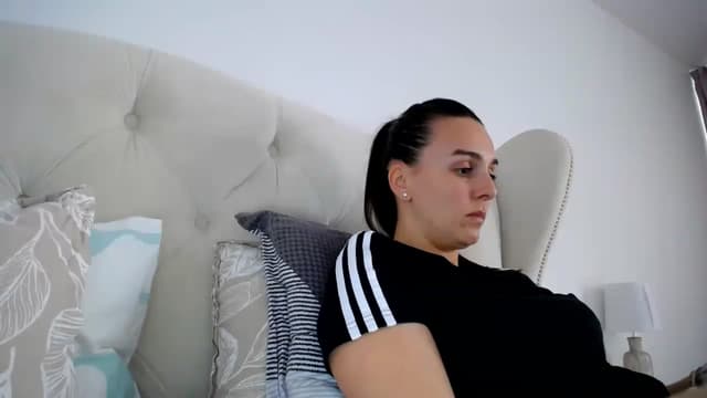Gallery image thumbnail from L_A_U's myfreecams stream on, 02/22/2023, 12:34 image 3 of 20