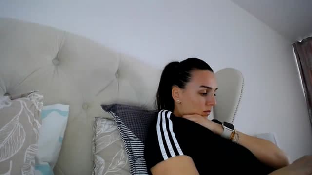 Gallery image thumbnail from L_A_U's myfreecams stream on, 02/22/2023, 13:12 image 3 of 20
