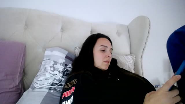 Gallery image thumbnail from L_A_U's myfreecams stream on, 04/02/2023, 14:17 image 15 of 20