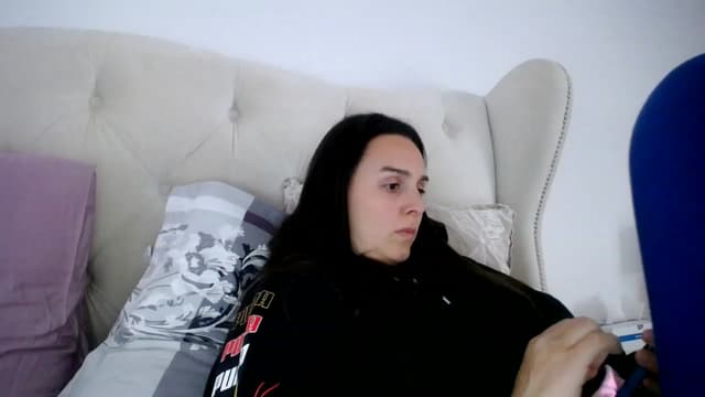 Gallery image thumbnail from L_A_U's myfreecams stream on, 04/02/2023, 14:17 image 14 of 20
