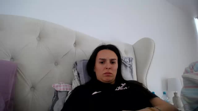 Gallery image thumbnail from L_A_U's myfreecams stream on, 04/03/2023, 12:22 image 18 of 20