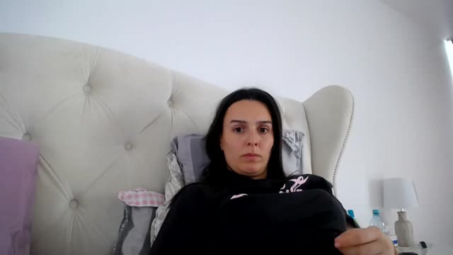 Gallery image thumbnail from L_A_U's myfreecams stream on, 04/03/2023, 12:22 image 14 of 20