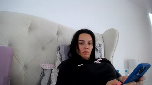 Gallery image thumbnail from L_A_U's myfreecams stream on, 04/03/2023, 12:22 image 13 of 20
