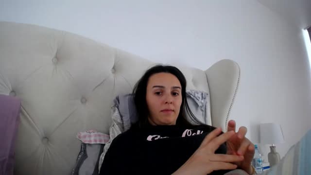 Gallery image thumbnail from L_A_U's myfreecams stream on, 04/03/2023, 12:22 image 7 of 20