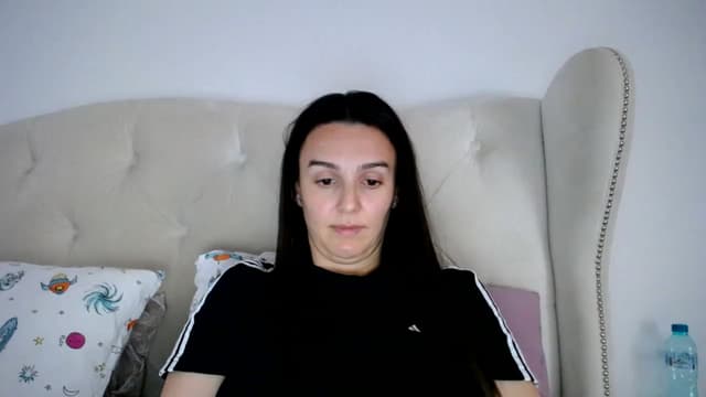 Gallery image thumbnail from L_A_U's myfreecams stream on, 04/04/2023, 09:30 image 3 of 20
