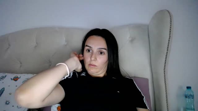 Gallery image thumbnail from L_A_U's myfreecams stream on, 04/04/2023, 09:30 image 10 of 20