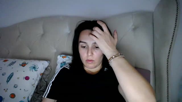 Gallery image thumbnail from L_A_U's myfreecams stream on, 04/04/2023, 09:30 image 18 of 20