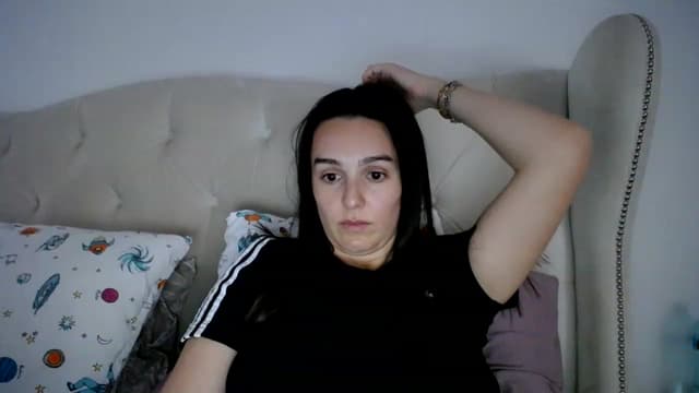 Gallery image thumbnail from L_A_U's myfreecams stream on, 04/04/2023, 09:30 image 13 of 20