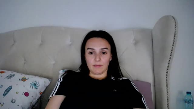 Gallery image thumbnail from L_A_U's myfreecams stream on, 04/04/2023, 11:15 image 9 of 20