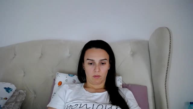 Gallery image thumbnail from L_A_U's myfreecams stream on, 04/06/2023, 11:45 image 3 of 20