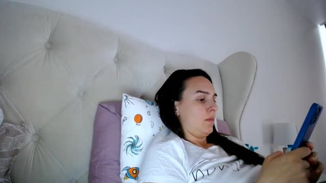 Gallery image thumbnail from L_A_U's myfreecams stream on, 04/06/2023, 11:45 image 13 of 20