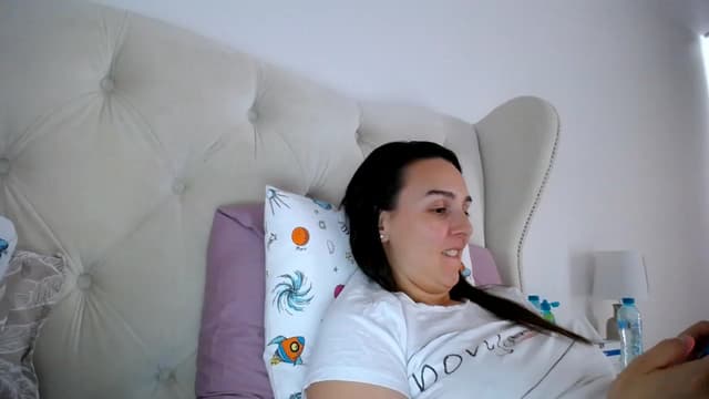 Gallery image thumbnail from L_A_U's myfreecams stream on, 04/06/2023, 11:45 image 19 of 20