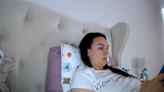 Gallery image thumbnail from L_A_U's myfreecams stream on, 04/06/2023, 11:45 image 18 of 20