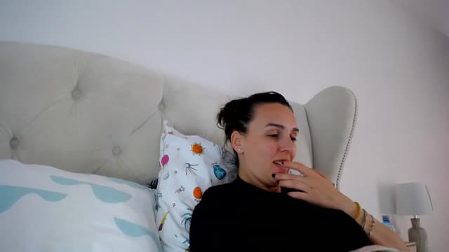 Gallery image thumbnail from L_A_U's myfreecams stream on, 04/24/2023, 08:19 image 16 of 20