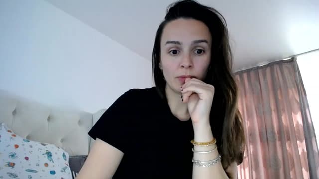 Gallery image thumbnail from L_A_U's myfreecams stream on, 04/24/2023, 10:57 image 12 of 20
