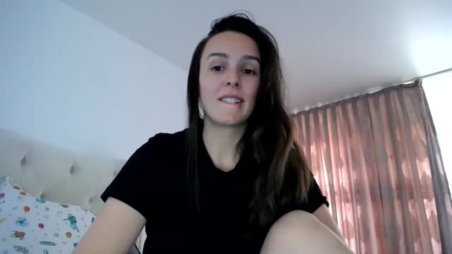 Gallery image thumbnail from L_A_U's myfreecams stream on, 04/24/2023, 10:57 image 15 of 20