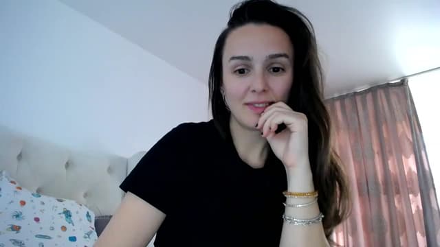 Gallery image thumbnail from L_A_U's myfreecams stream on, 04/24/2023, 10:57 image 13 of 20