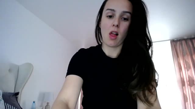 Gallery image thumbnail from L_A_U's myfreecams stream on, 04/24/2023, 10:57 image 6 of 20