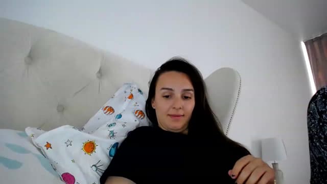 Gallery image thumbnail from L_A_U's myfreecams stream on, 04/24/2023, 12:20 image 8 of 20