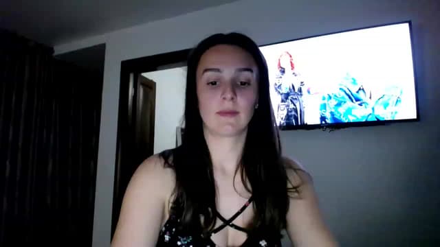 Gallery image thumbnail from L_A_U's myfreecams stream on, 04/24/2023, 21:03 image 8 of 20