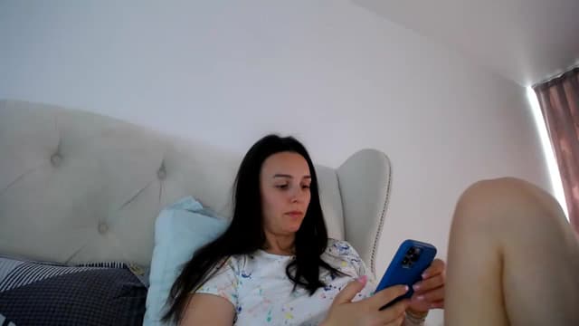 Gallery image thumbnail from L_A_U's myfreecams stream on, 04/27/2023, 08:49 image 14 of 20