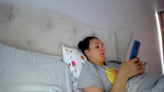 Gallery image thumbnail from L_A_U's myfreecams stream on, 05/02/2023, 10:31 image 15 of 20