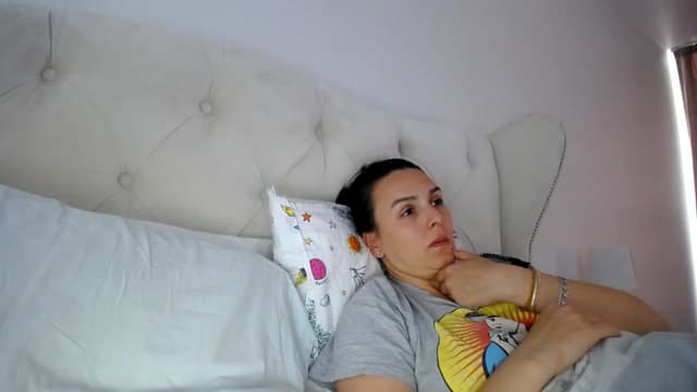 Gallery image thumbnail from L_A_U's myfreecams stream on, 05/02/2023, 10:31 image 4 of 20