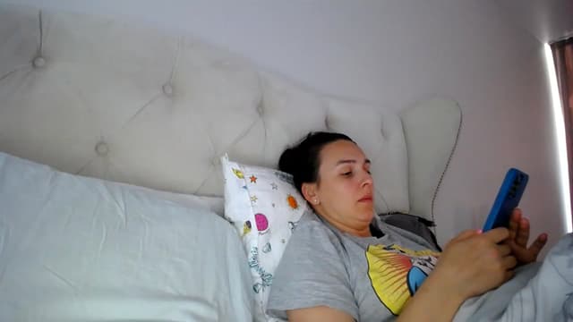 Gallery image thumbnail from L_A_U's myfreecams stream on, 05/02/2023, 10:31 image 18 of 20