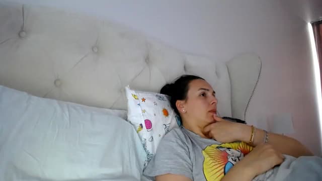 Gallery image thumbnail from L_A_U's myfreecams stream on, 05/02/2023, 10:31 image 5 of 20