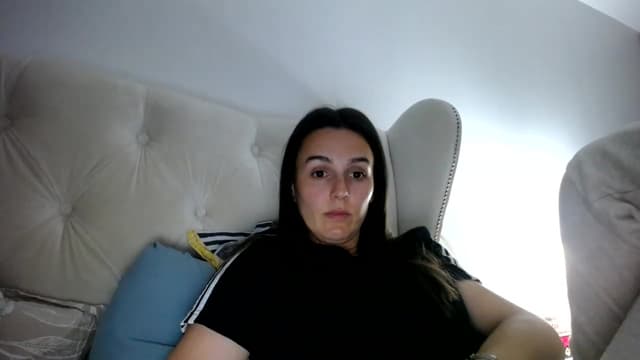 Gallery image thumbnail from L_A_U's myfreecams stream on, 05/03/2023, 18:27 image 17 of 20